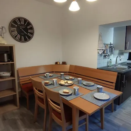 度假居 Ferienhaus Moselkern *