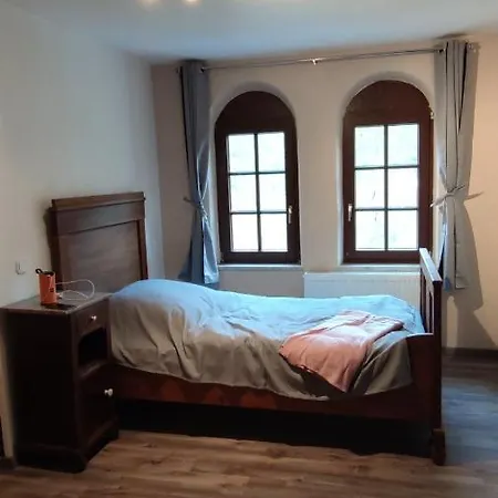 Ferienhaus Moselkern * 摩泽尔肯